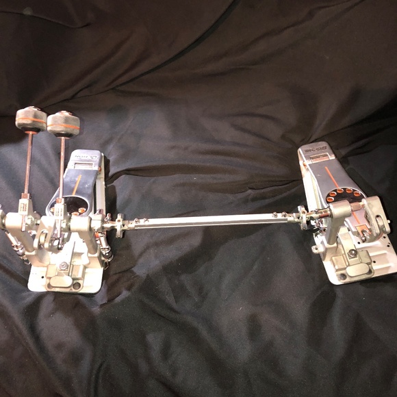 Pearl Demon Drive double Bass Drum Pedal Like New with case etc. - Picture 8 of 11